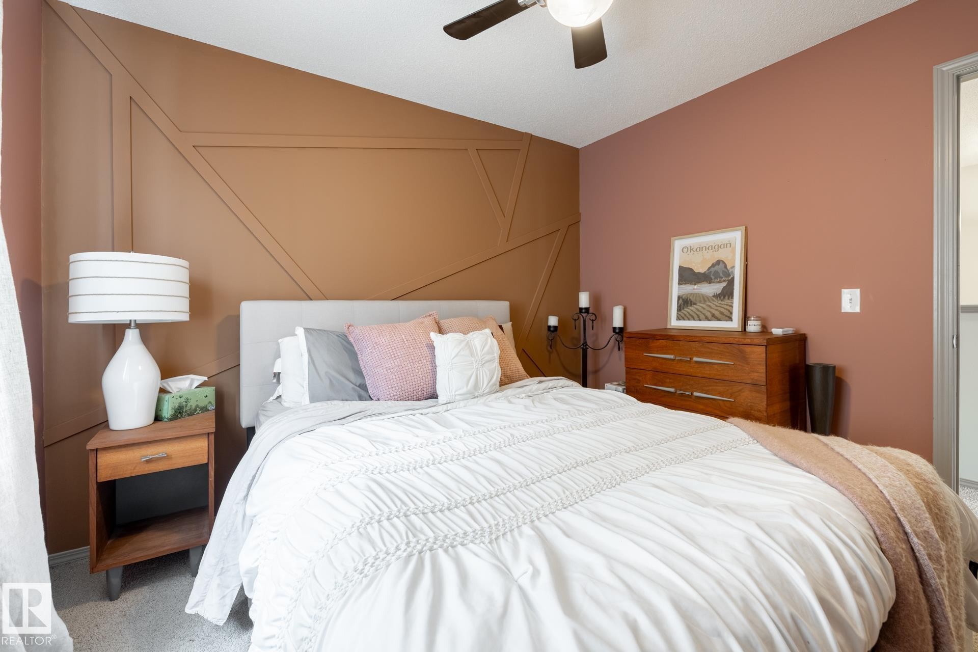 












3312 17B Avenue

,
Edmonton,




AB
T6T 0P3

