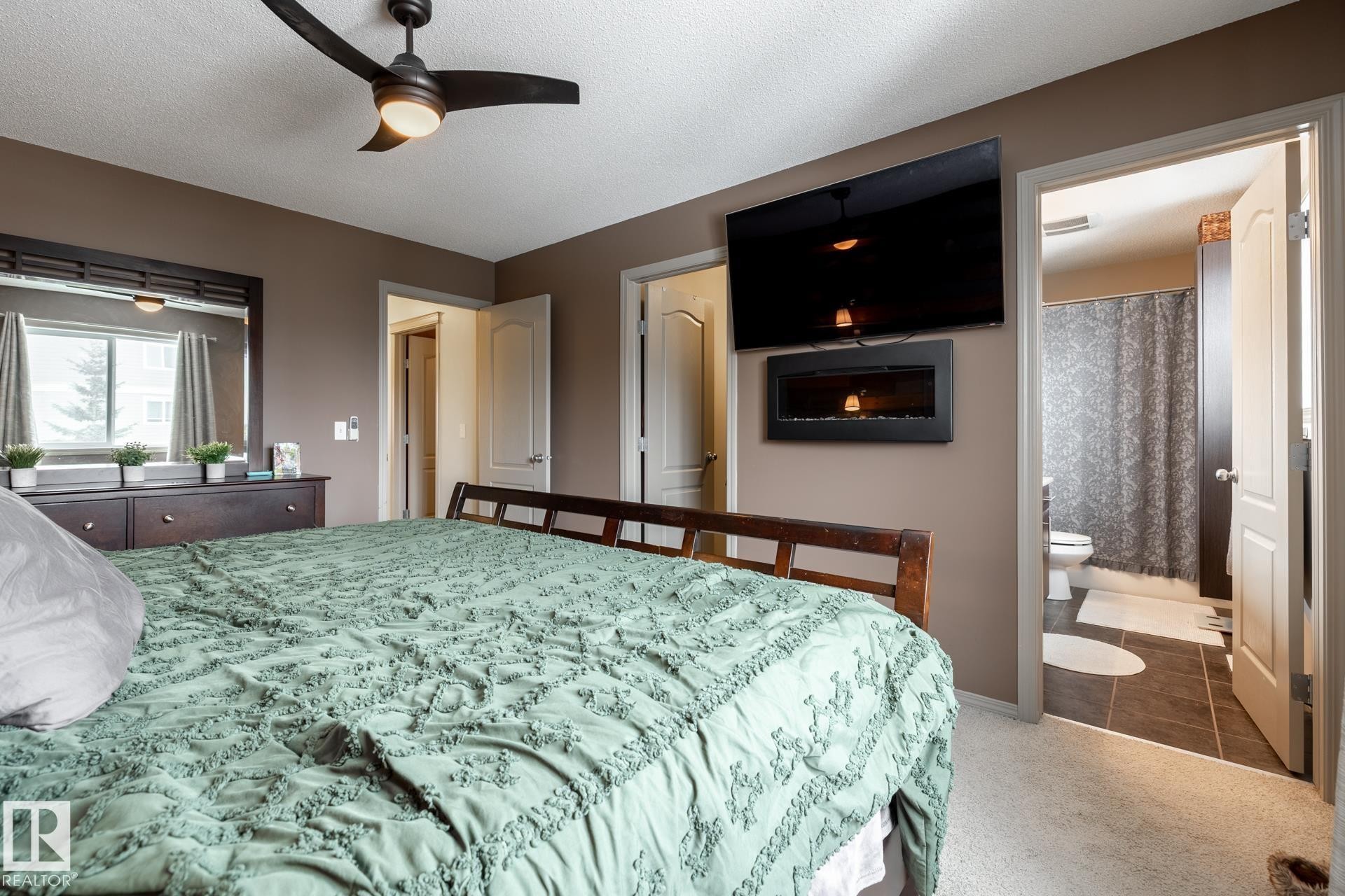 












3312 17B Avenue

,
Edmonton,




AB
T6T 0P3

