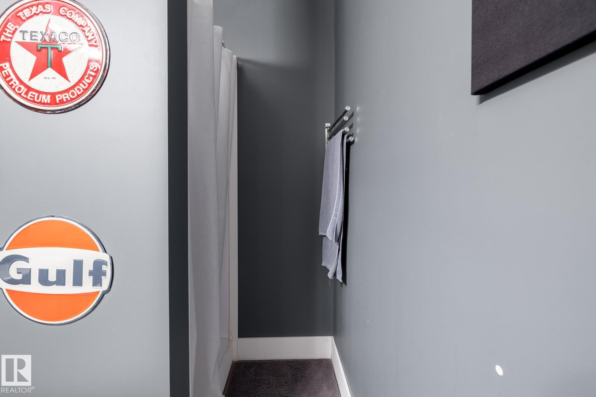 












3312 17B Avenue

,
Edmonton,




AB
T6T 0P3

