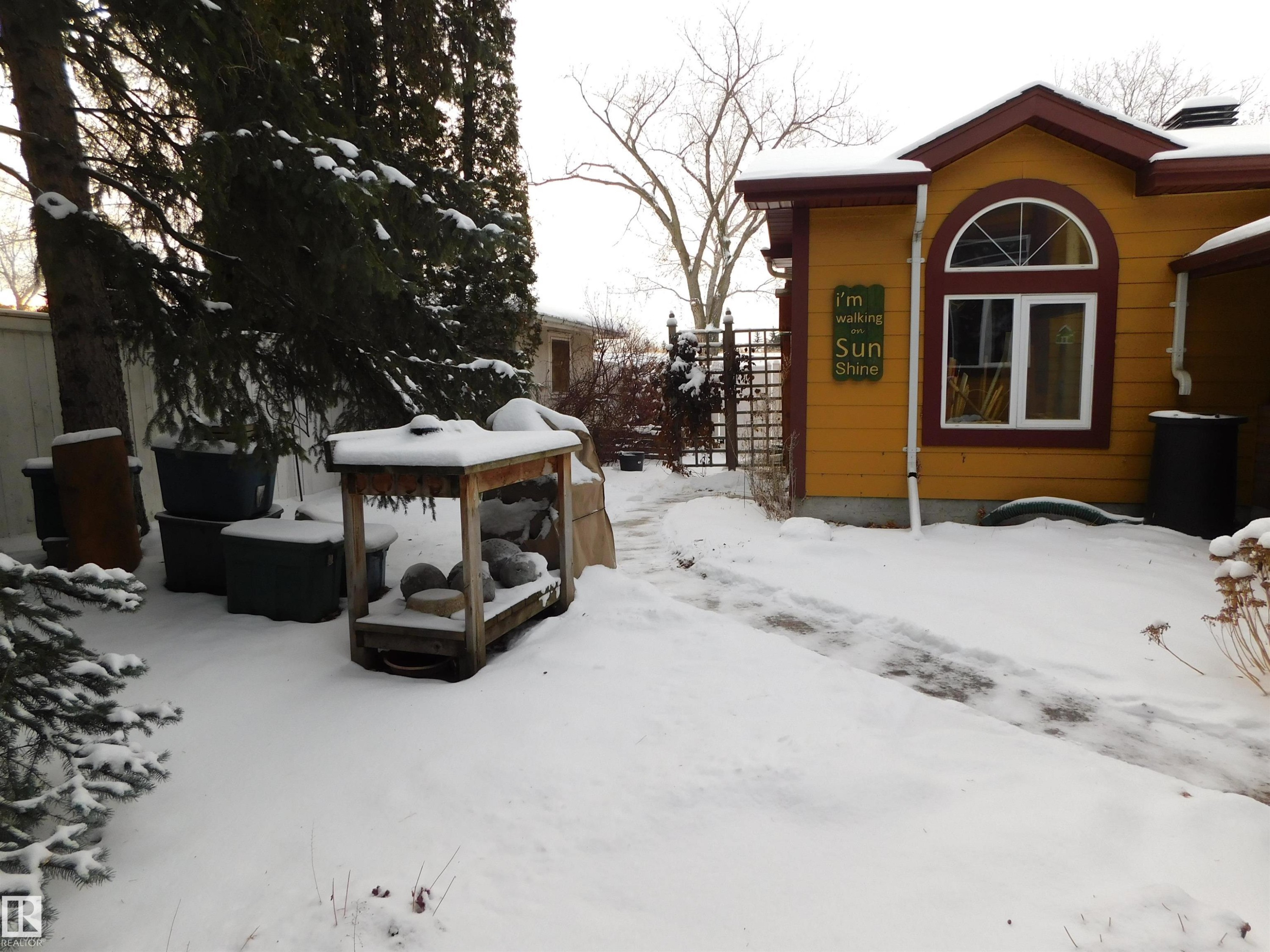 












5704 144 Street

,
Edmonton,




AB
T6H 4H4

