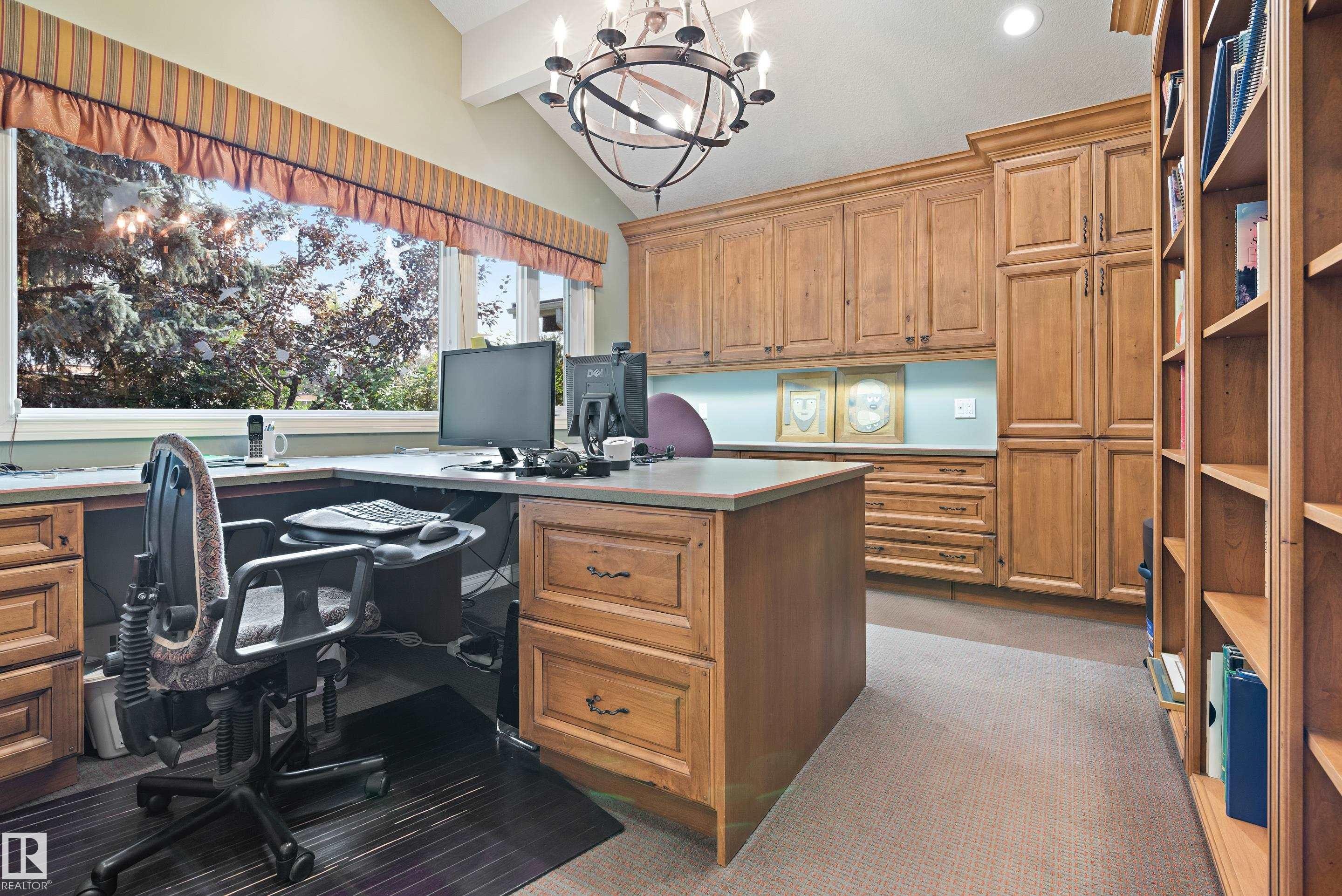 












5704 144 Street

,
Edmonton,




AB
T6H 4H4

