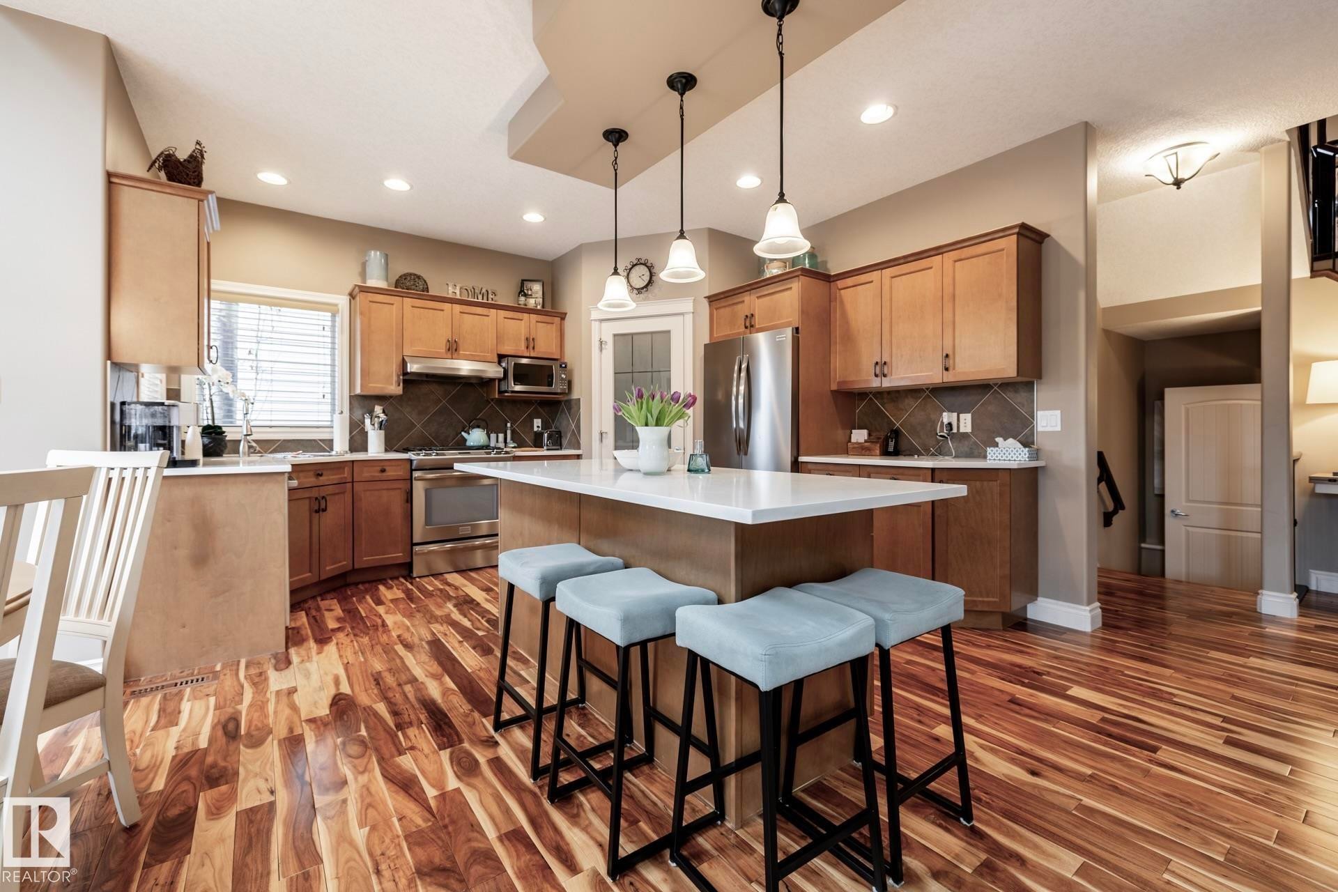 












4815 209 Street

,
Edmonton,




AB
T6M 3A4

