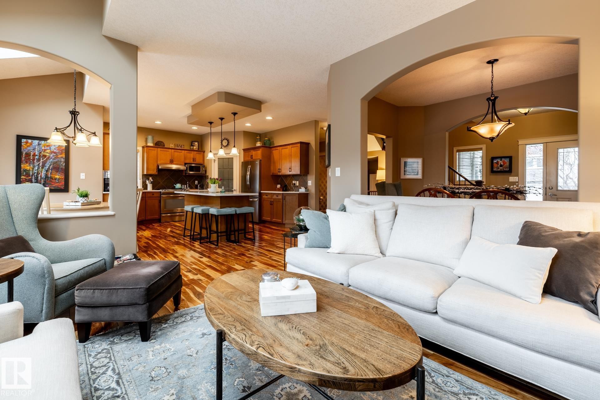 












4815 209 Street

,
Edmonton,




AB
T6M 3A4

