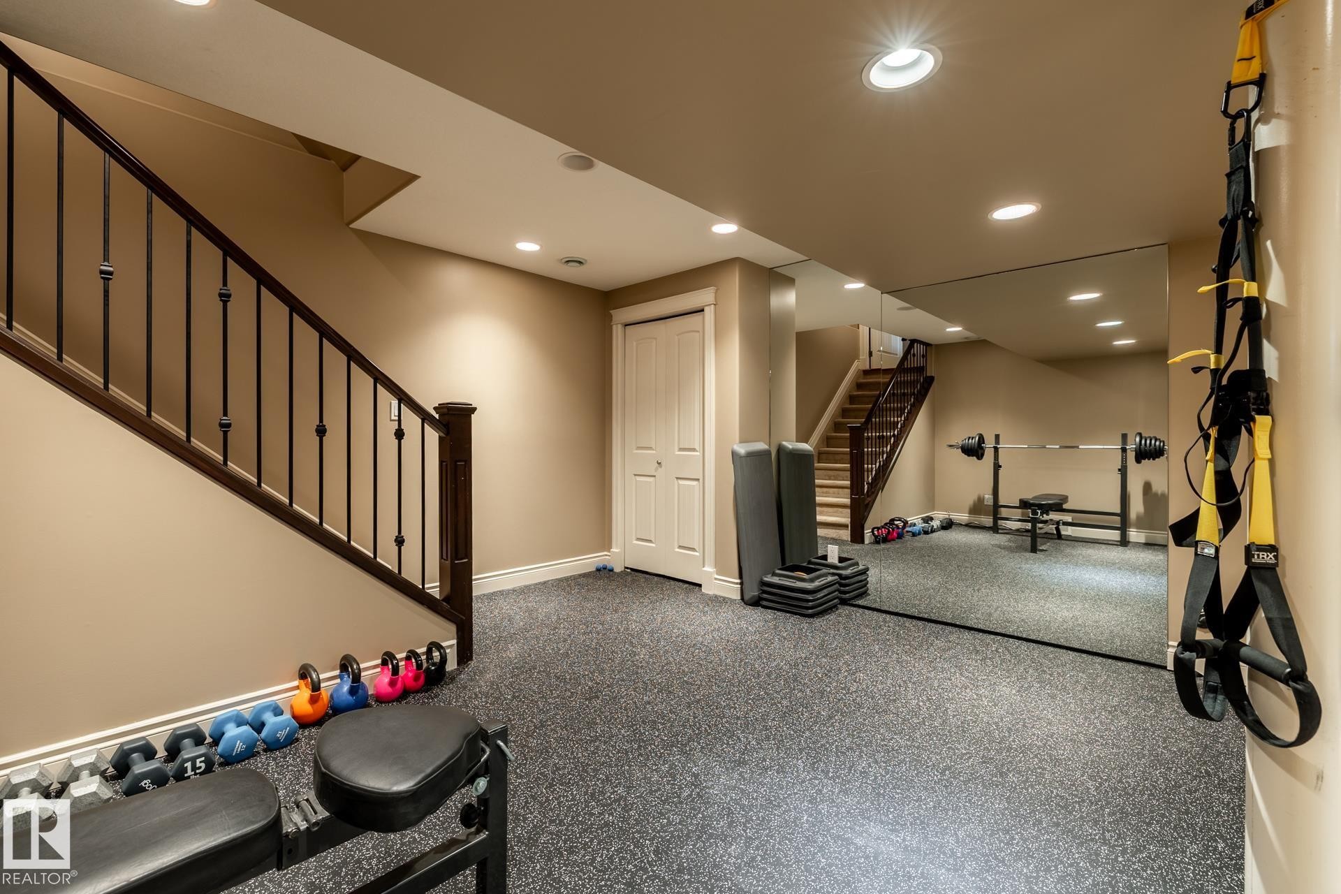 












4815 209 Street

,
Edmonton,




AB
T6M 3A4

