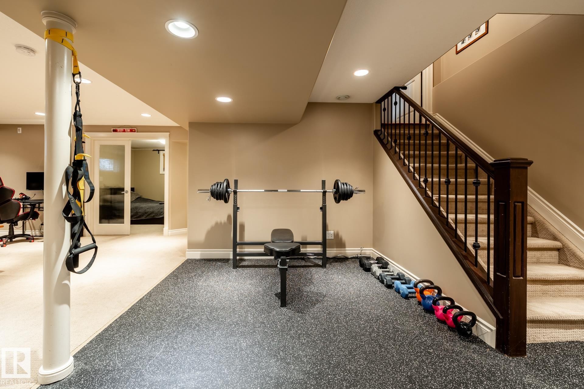 












4815 209 Street

,
Edmonton,




AB
T6M 3A4

