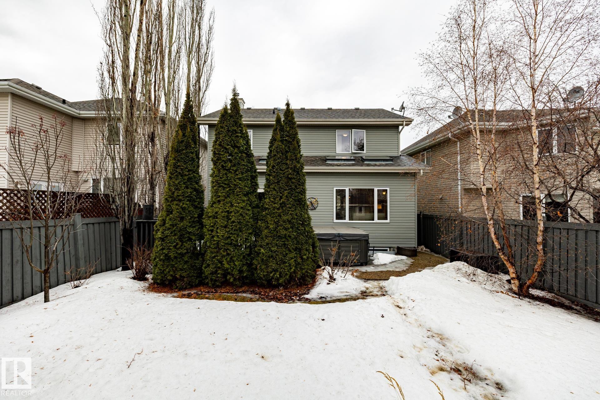 












4815 209 Street

,
Edmonton,




AB
T6M 3A4

