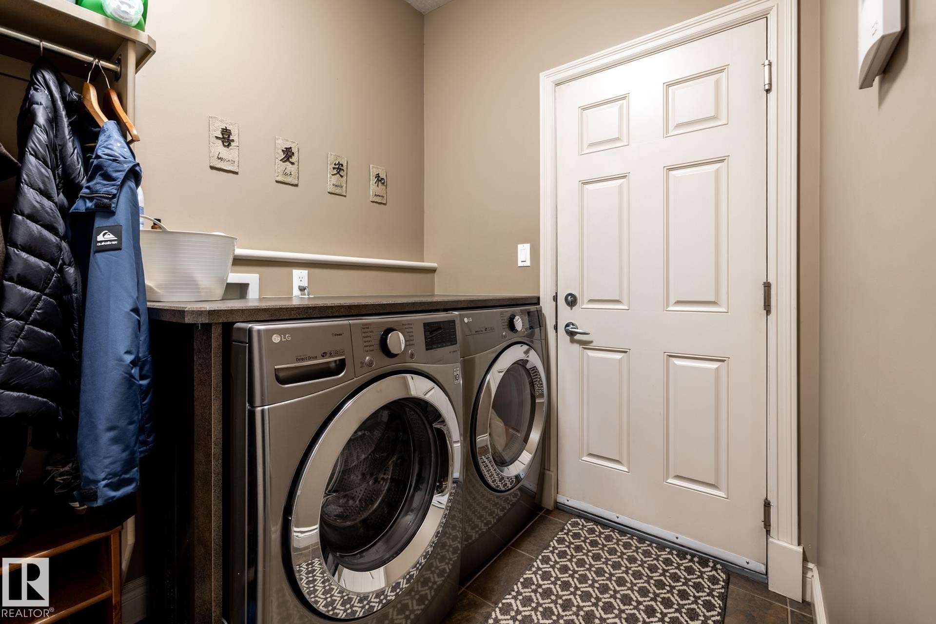 












4815 209 Street

,
Edmonton,




AB
T6M 3A4

