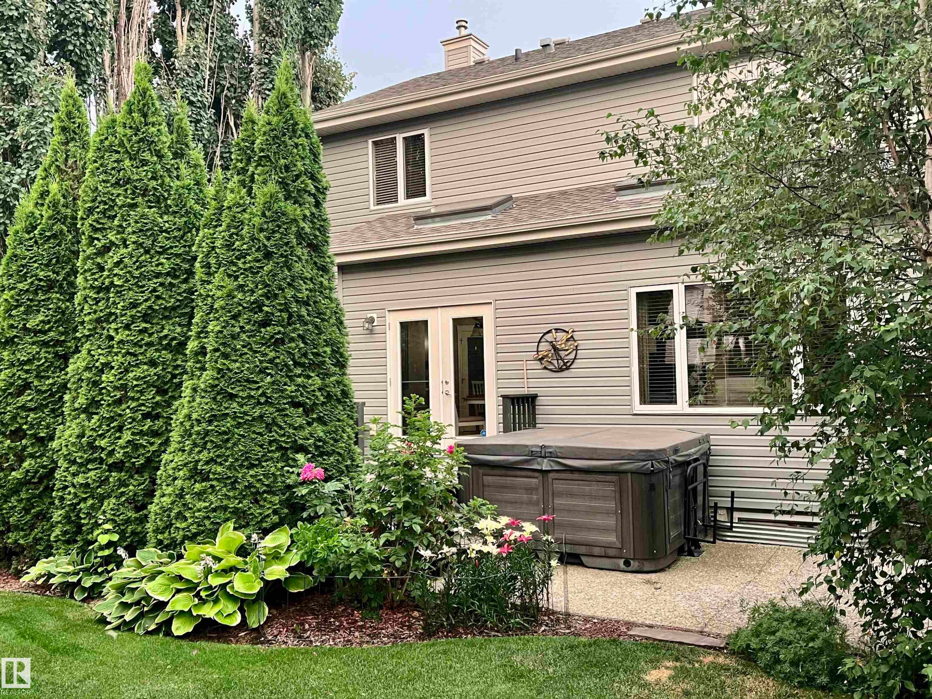 












4815 209 Street

,
Edmonton,




AB
T6M 3A4

