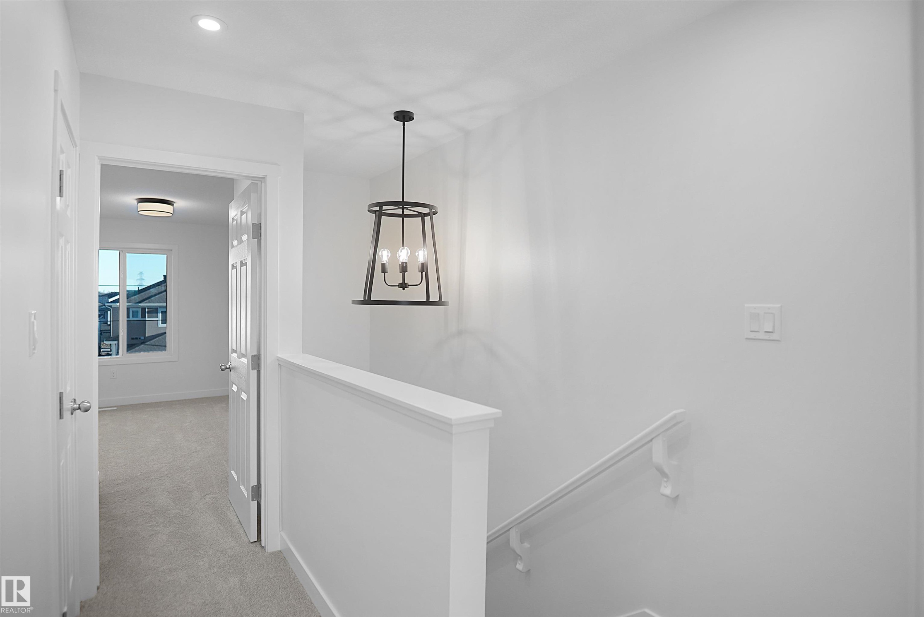 












938 19 Avenue

,
Edmonton,




AB
T6T 1J1

