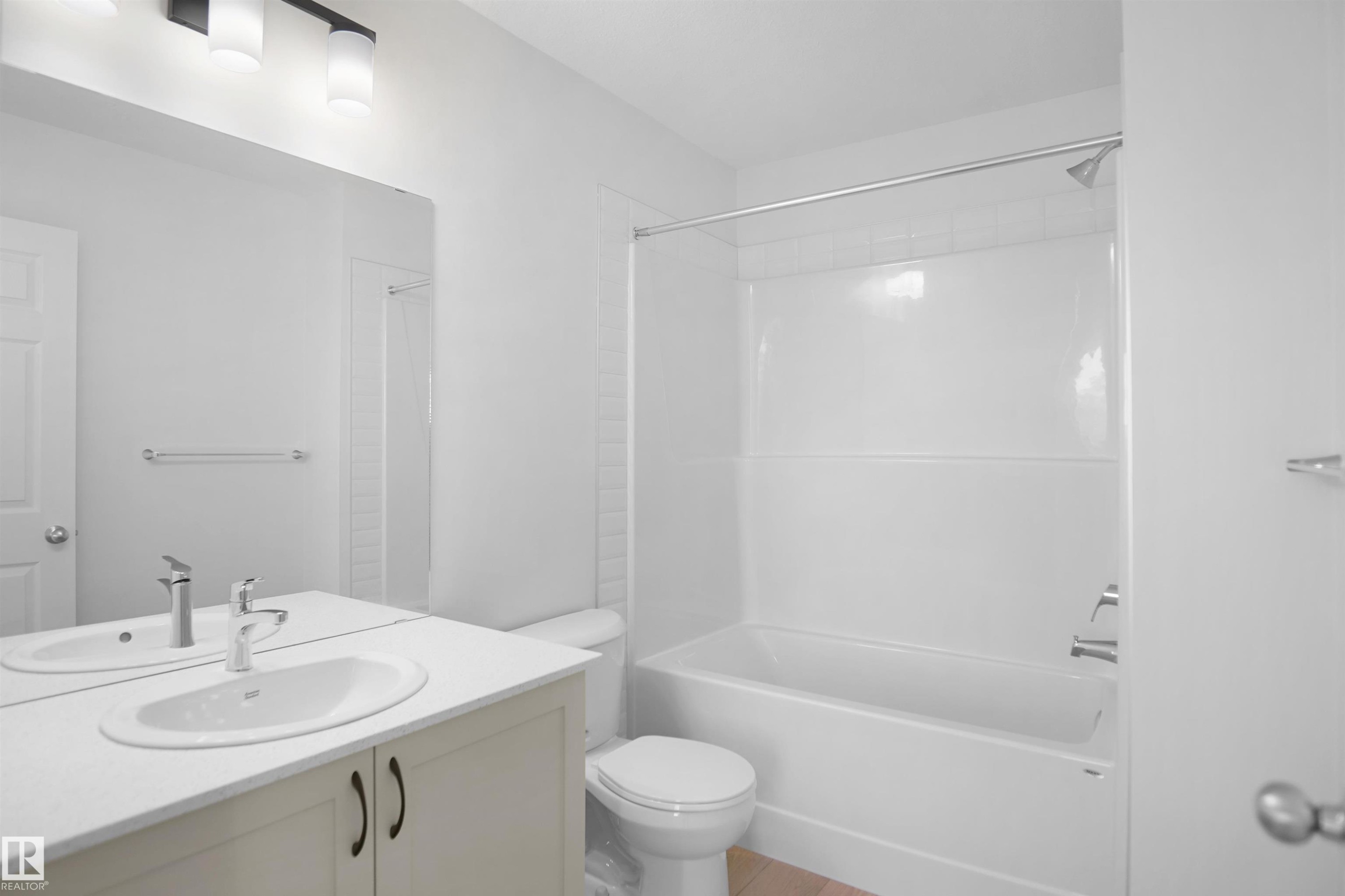 












938 19 Avenue

,
Edmonton,




AB
T6T 1J1

