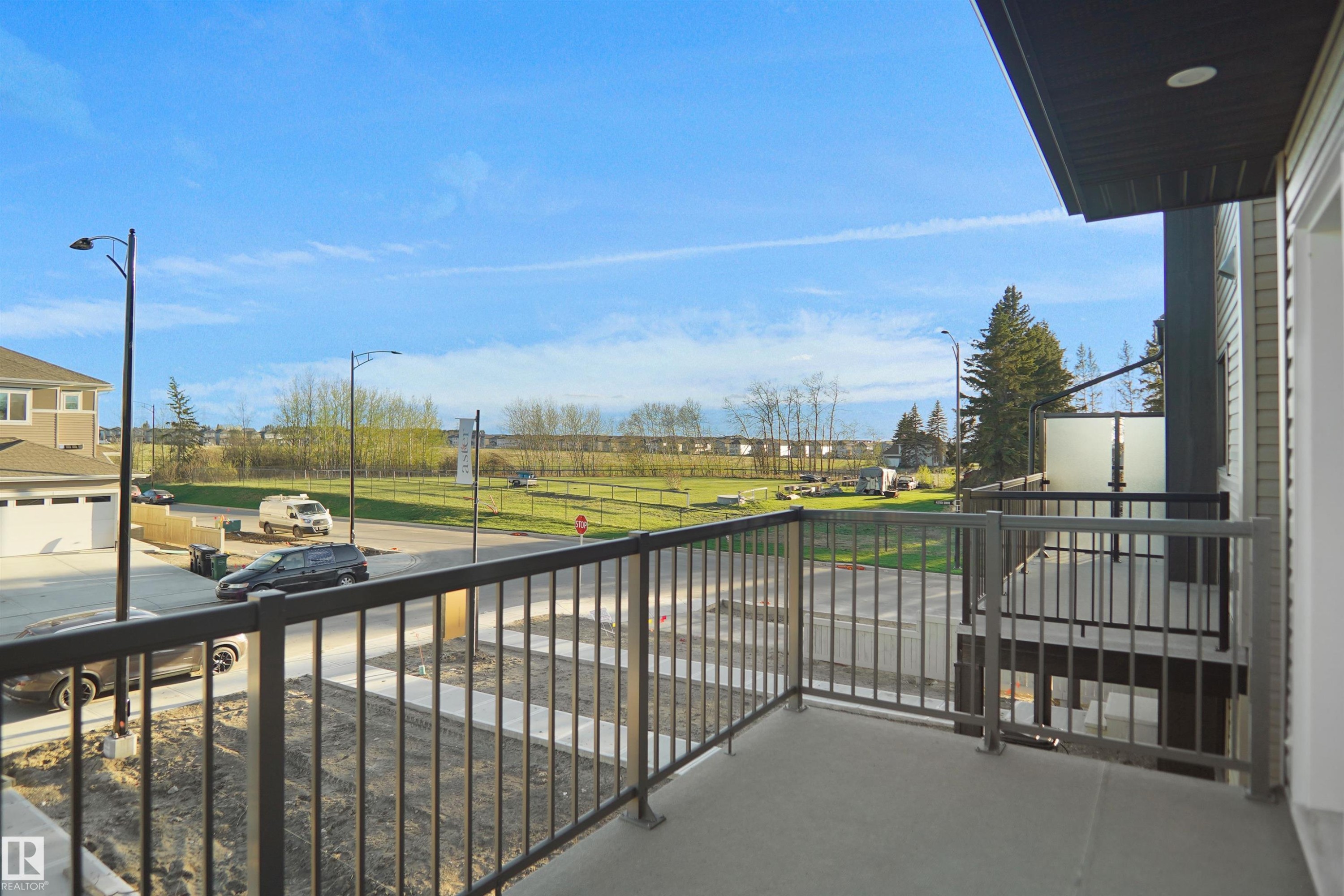 












938 19 Avenue

,
Edmonton,




AB
T6T 1J1

