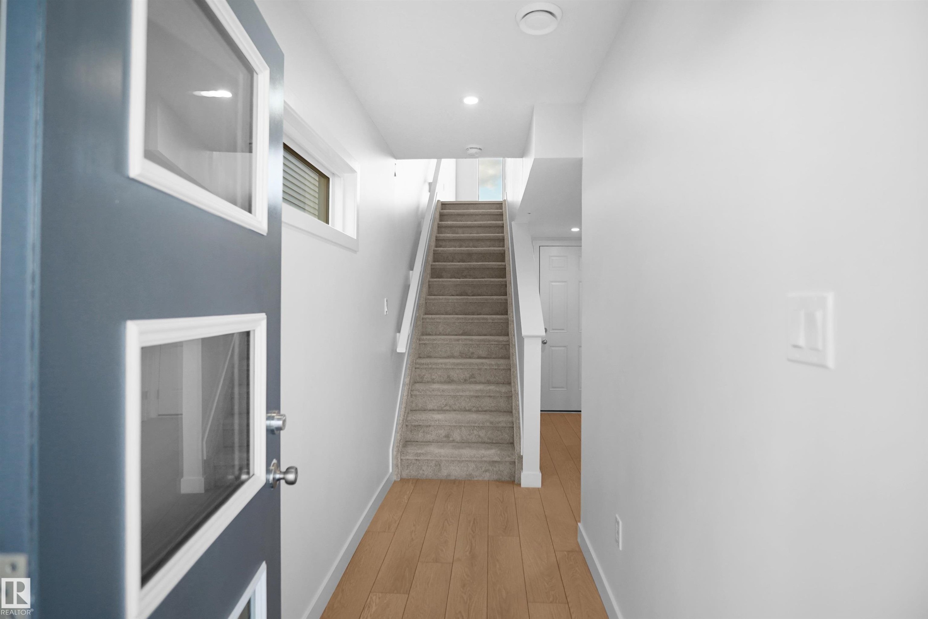 












938 19 Avenue

,
Edmonton,




AB
T6T 1J1

