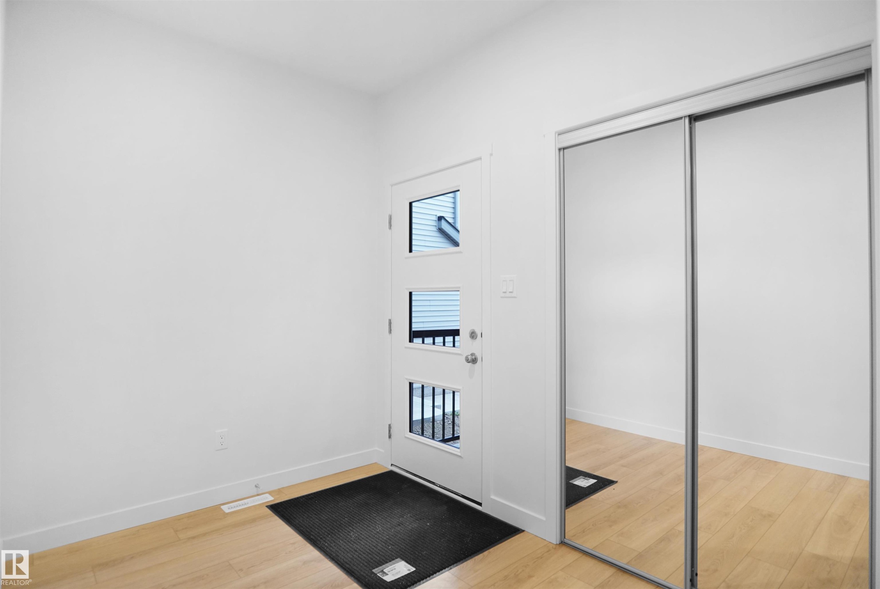 












3412 122 Street

,
Edmonton,




AB
T6W 4S9

