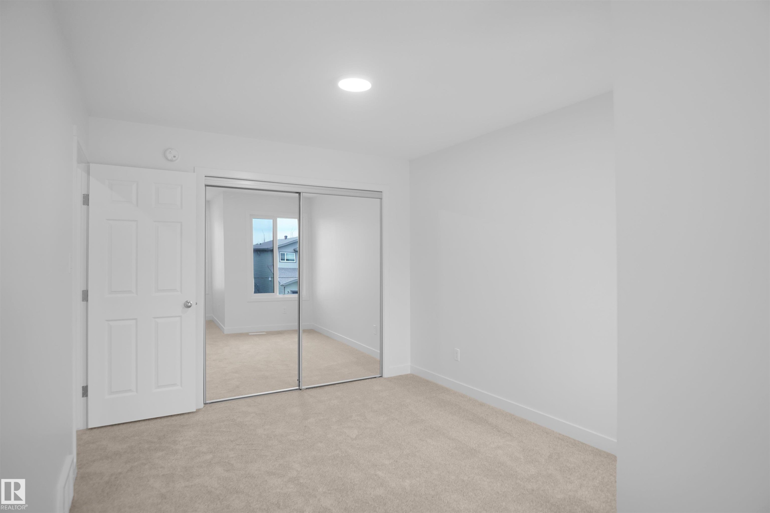 












3412 122 Street

,
Edmonton,




AB
T6W 4S9

