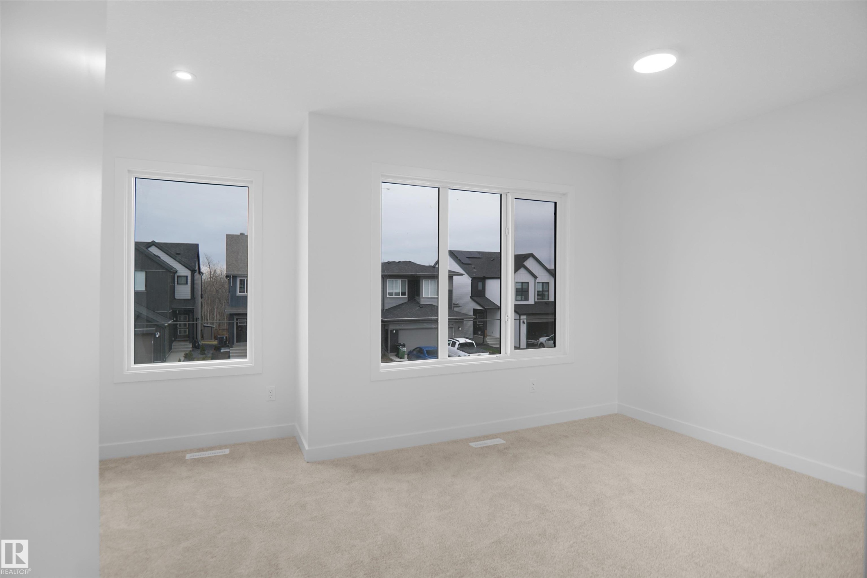 












3412 122 Street

,
Edmonton,




AB
T6W 4S9


