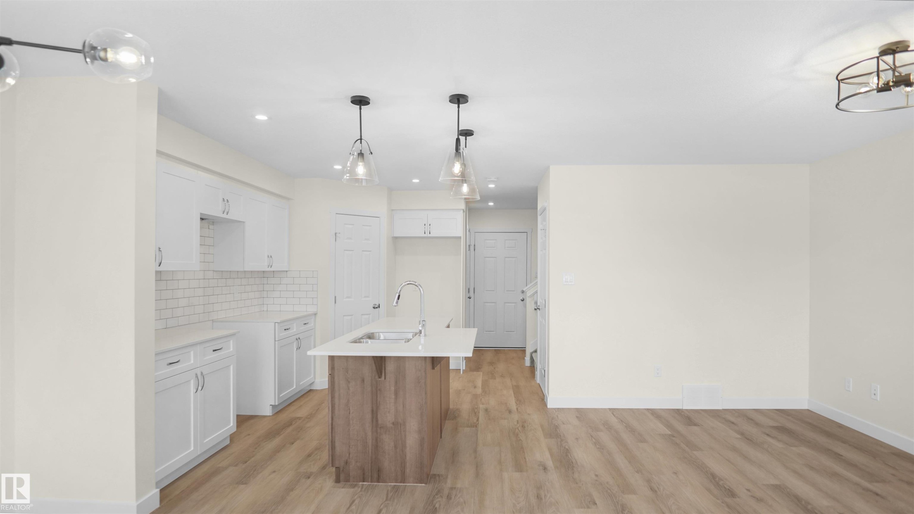 












18830 29 Avenue

,
Edmonton,




AB
T6M 3C3

