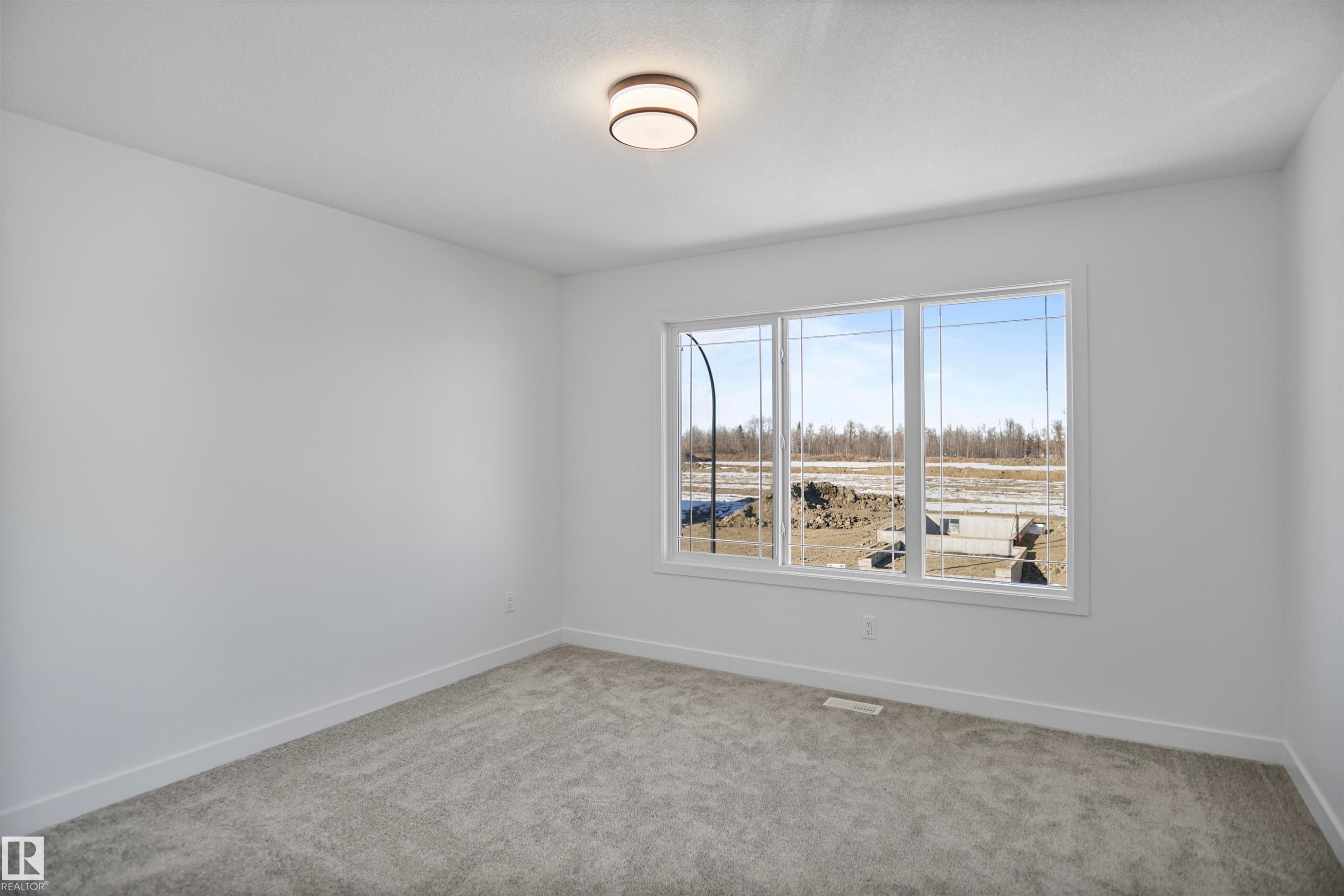 












1232 MCLEOD Avenue

,
Spruce Grove,




AB
T7X 4B7

