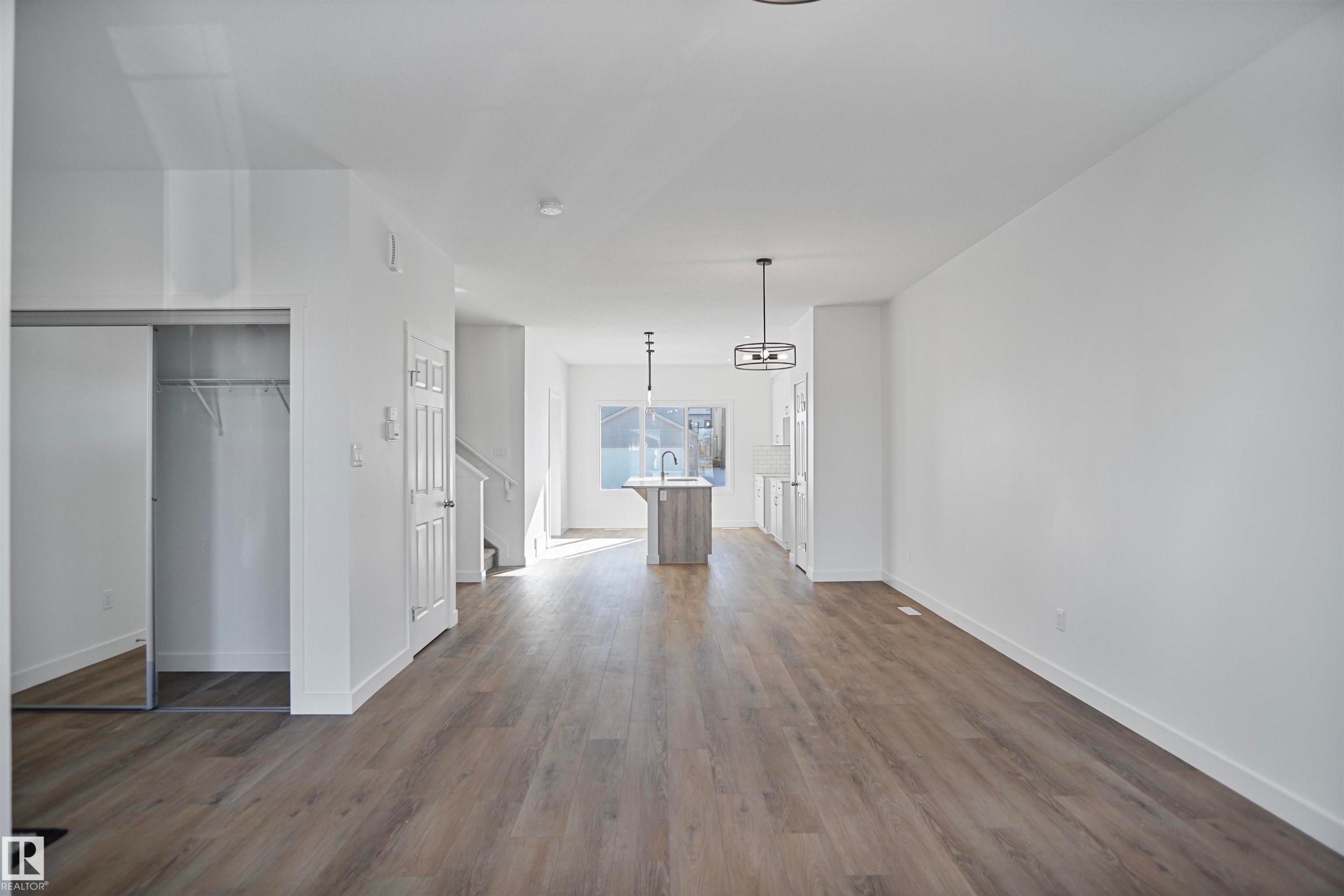 












1232 MCLEOD Avenue

,
Spruce Grove,




AB
T7X 4B7

