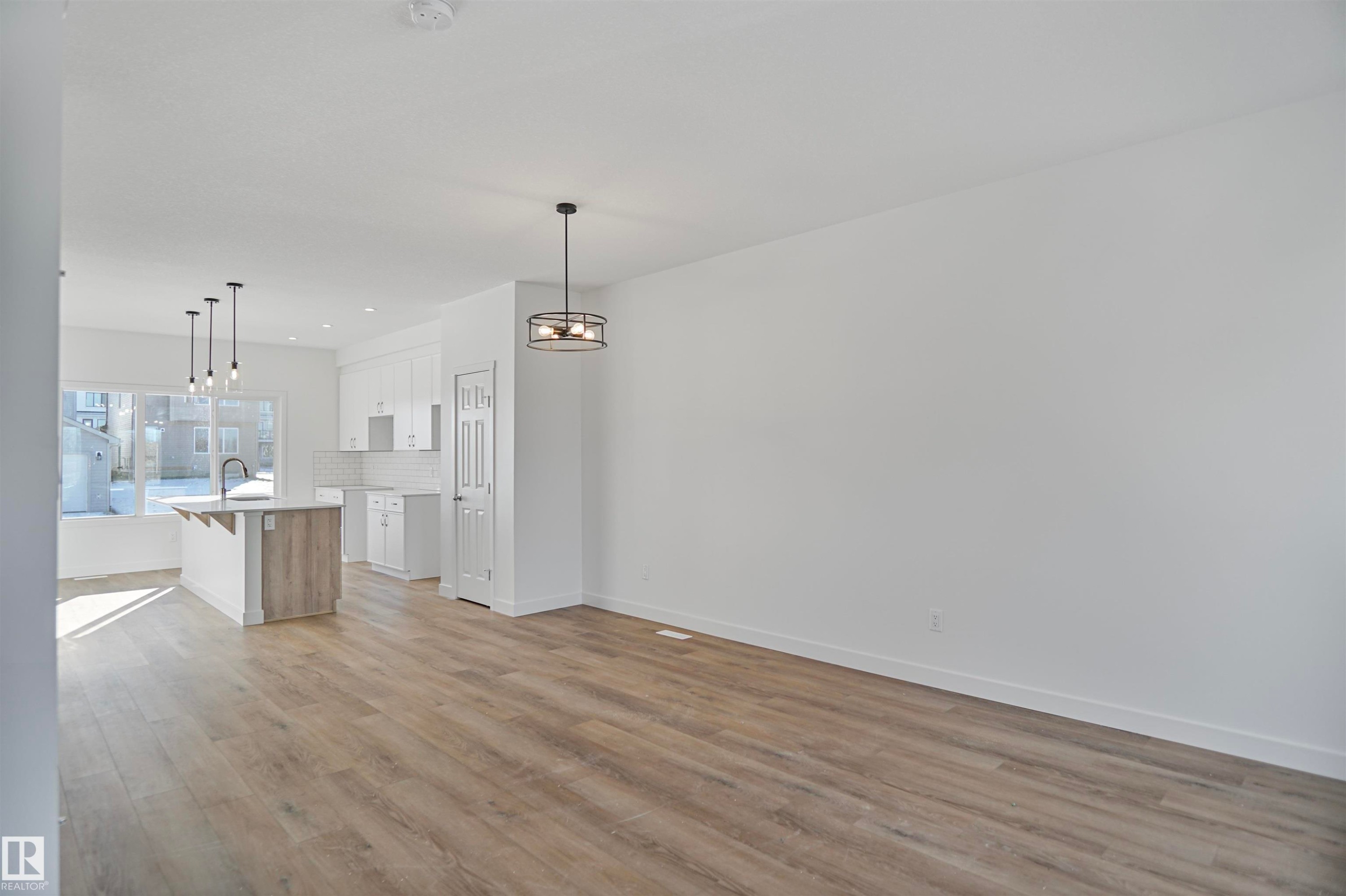 












1232 MCLEOD Avenue

,
Spruce Grove,




AB
T7X 4B7

