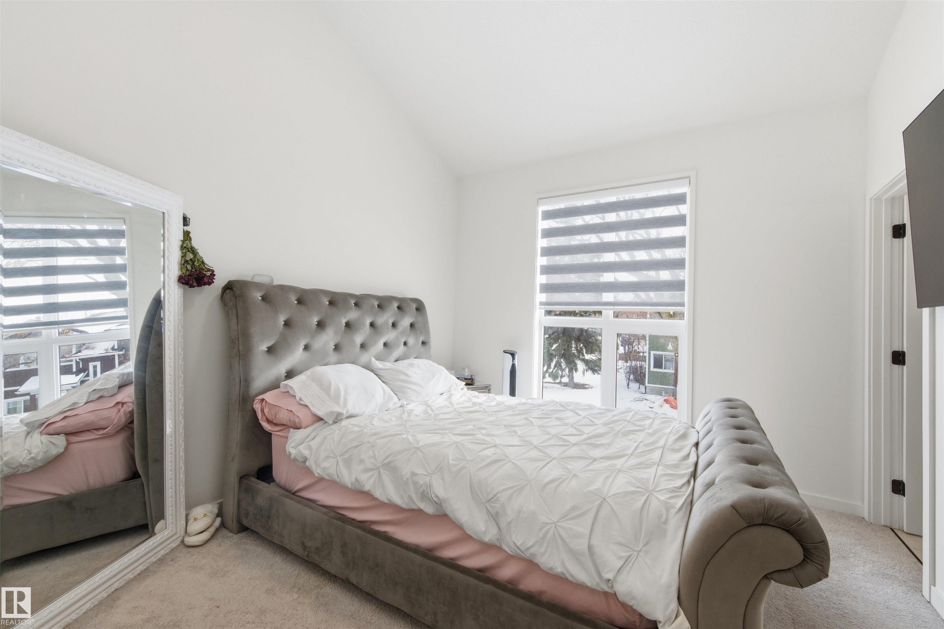 












3 12204 121 Avenue

,
Edmonton,




AB
T5L 3C3

