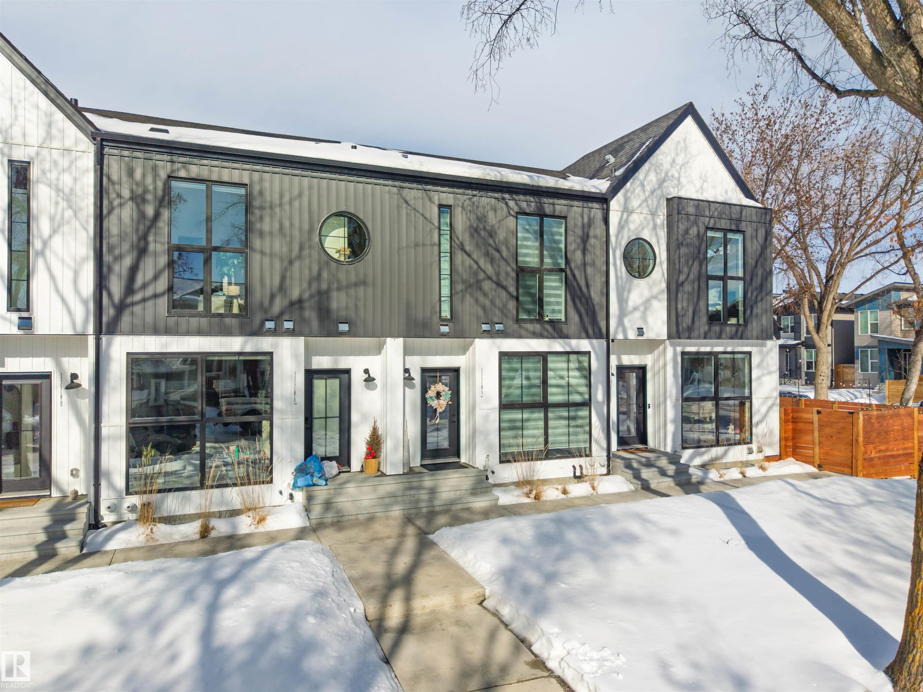 












3 12204 121 Avenue

,
Edmonton,




AB
T5L 3C3

