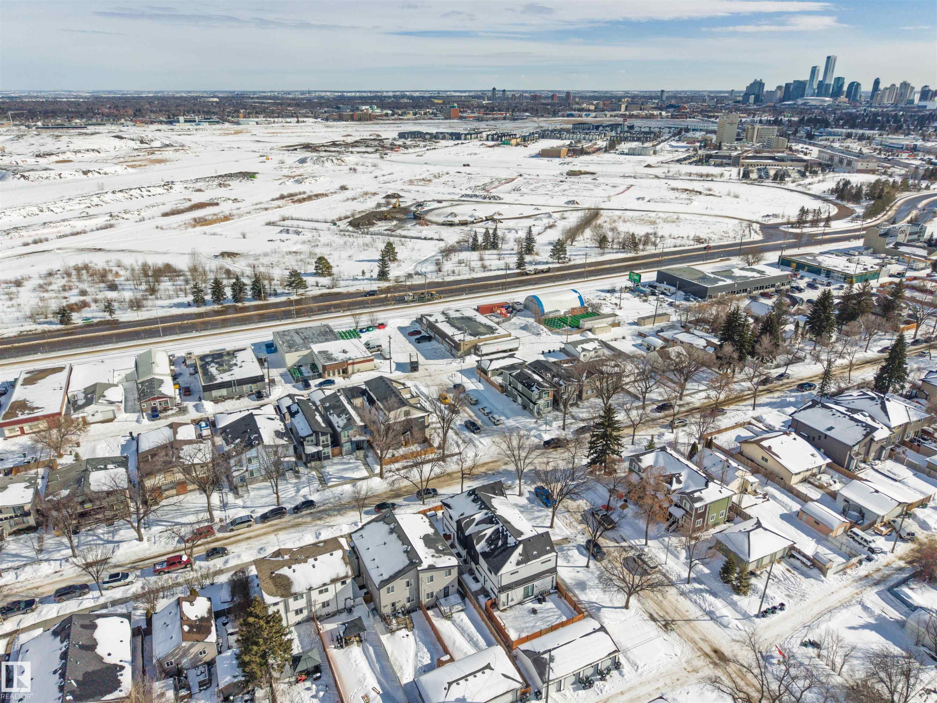 












3 12204 121 Avenue

,
Edmonton,




AB
T5L 3C3

