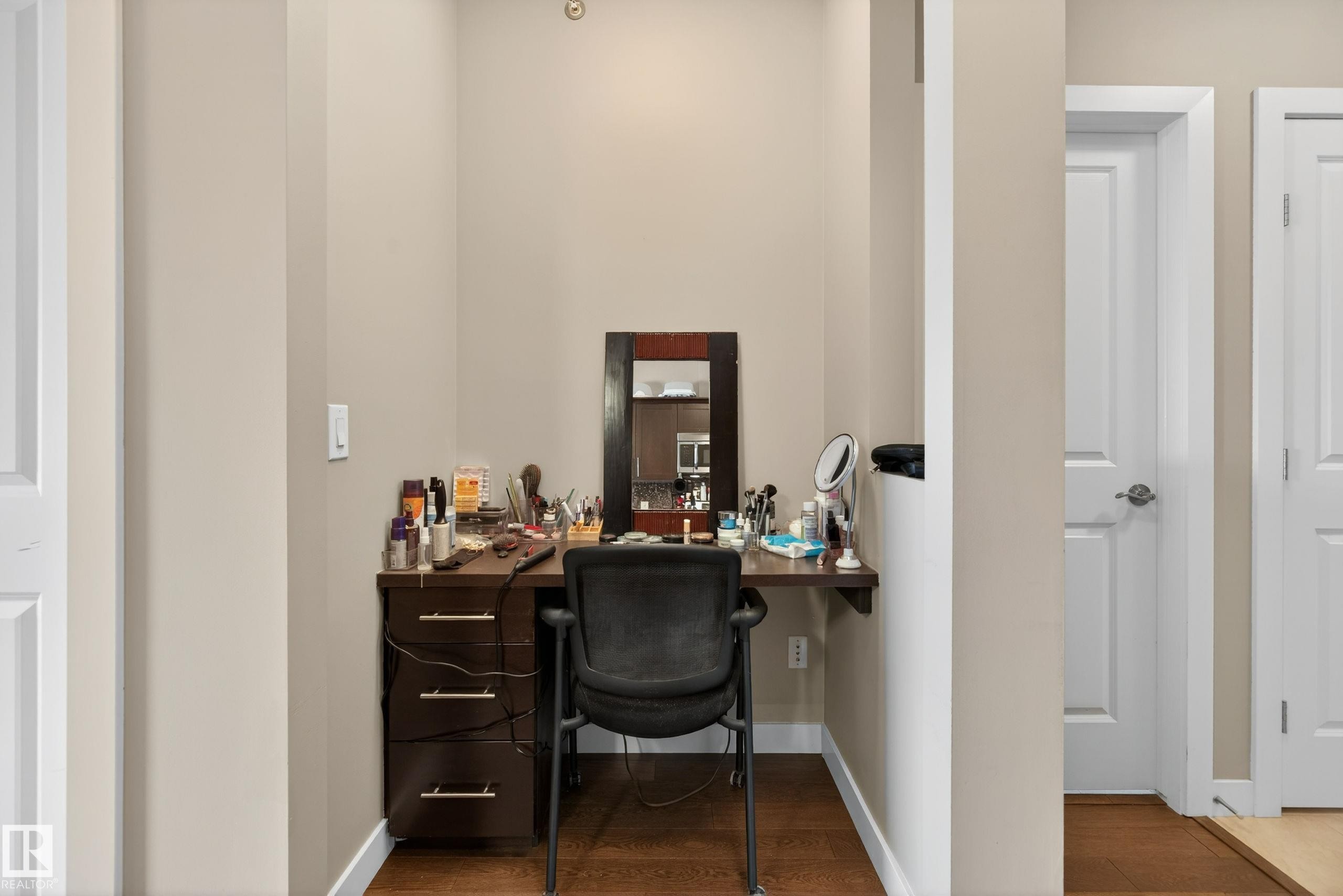 












409 2584 ANDERSON Way

,
Edmonton,




AB
T6W 0R2

