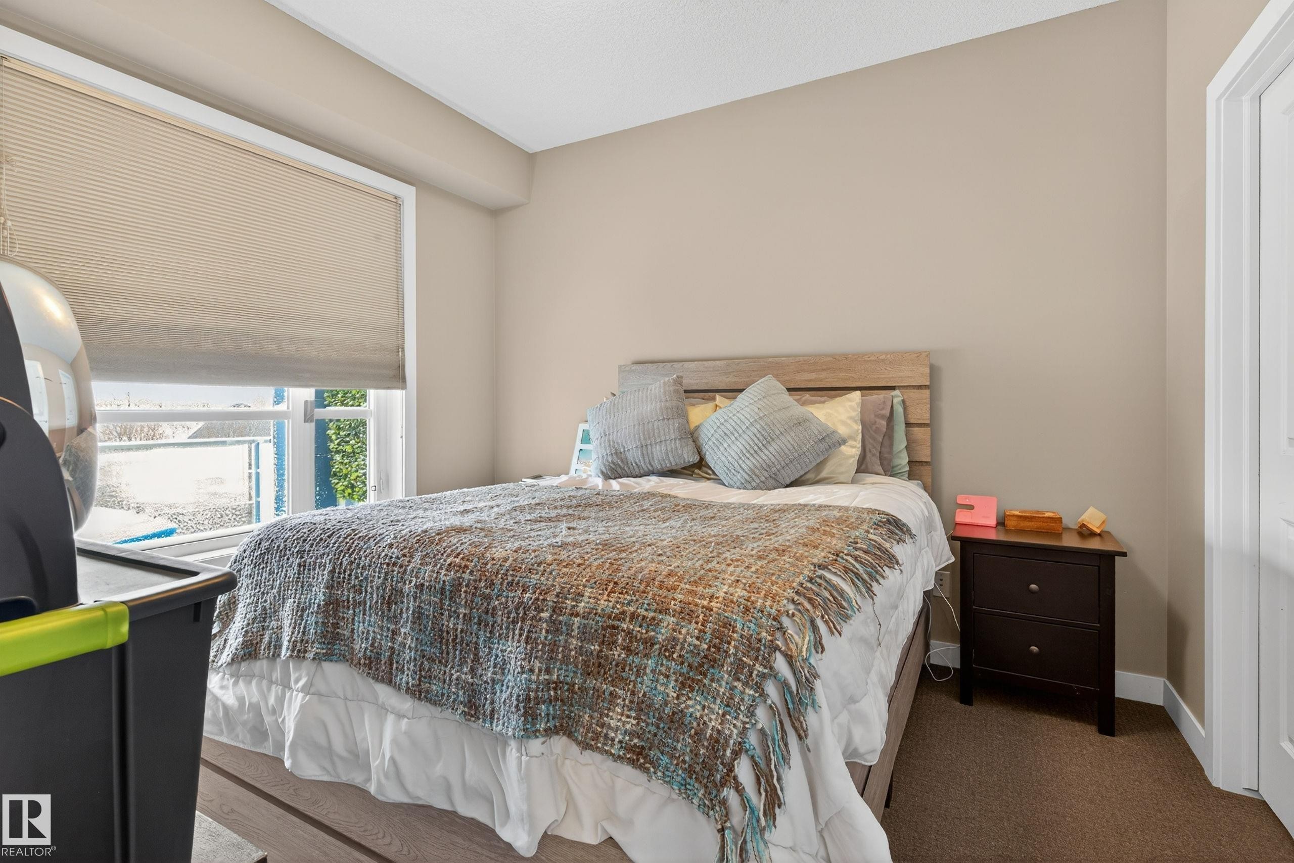 












409 2584 ANDERSON Way

,
Edmonton,




AB
T6W 0R2

