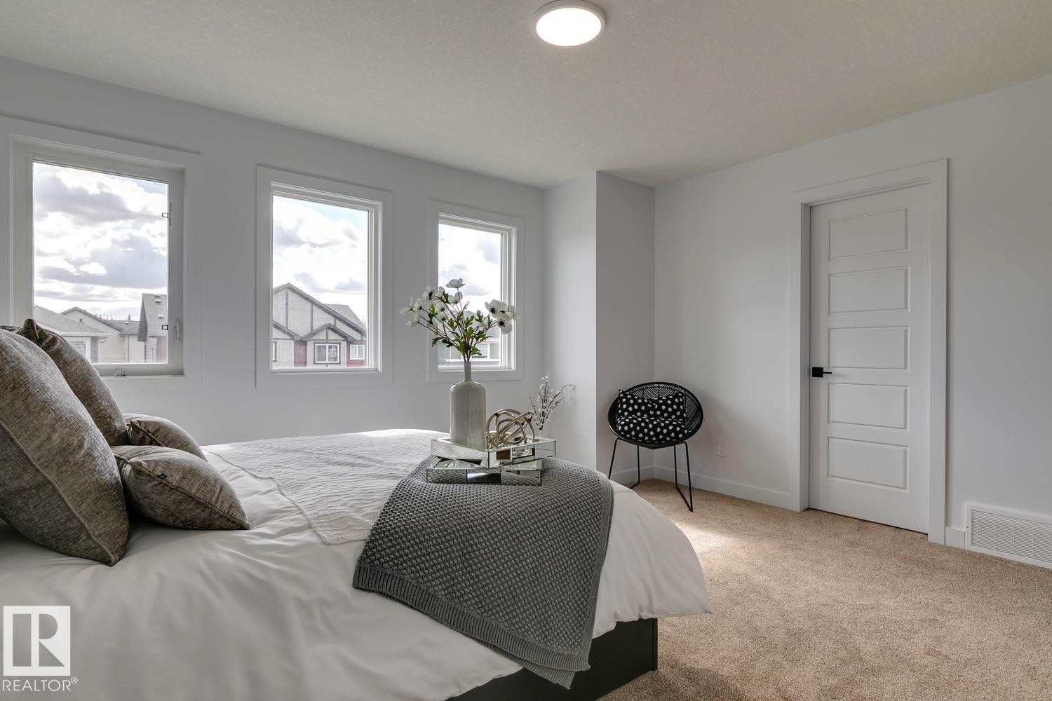 












10213 92A Avenue NW

,
Morinville,




AB
T8R 2R4

