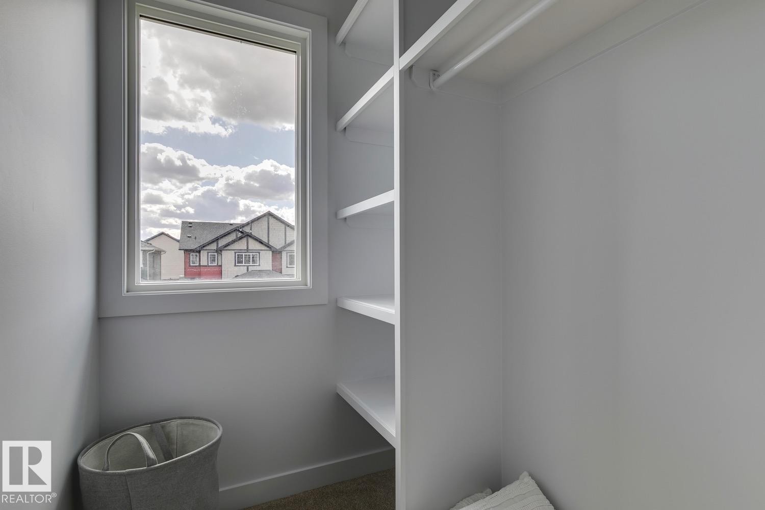 












10213 92A Avenue NW

,
Morinville,




AB
T8R 2R4

