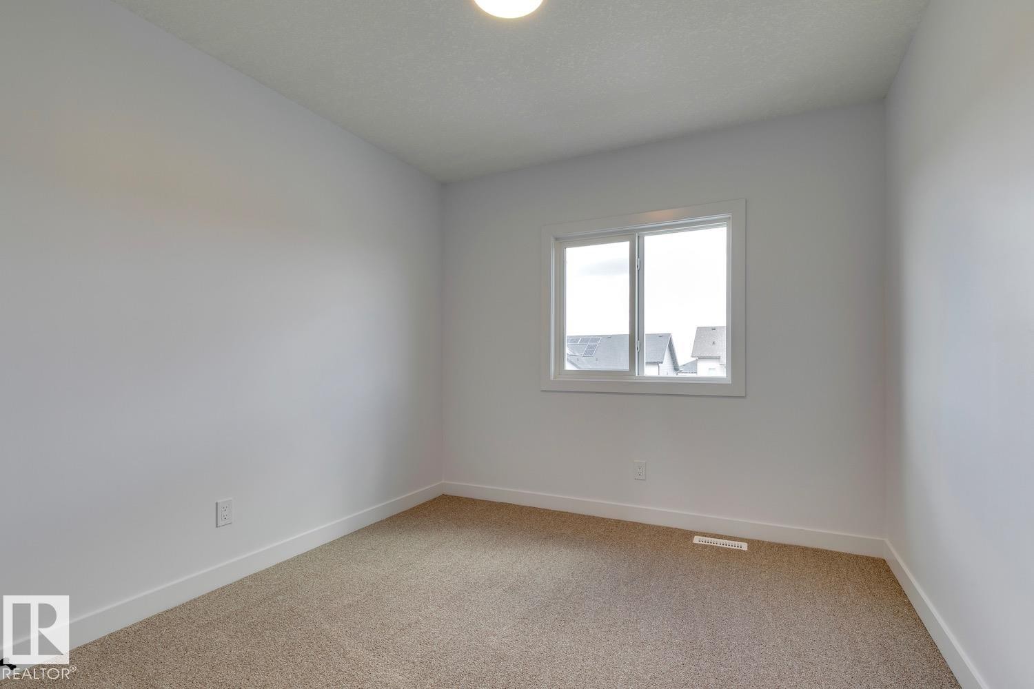 












10213 92A Avenue NW

,
Morinville,




AB
T8R 2R4

