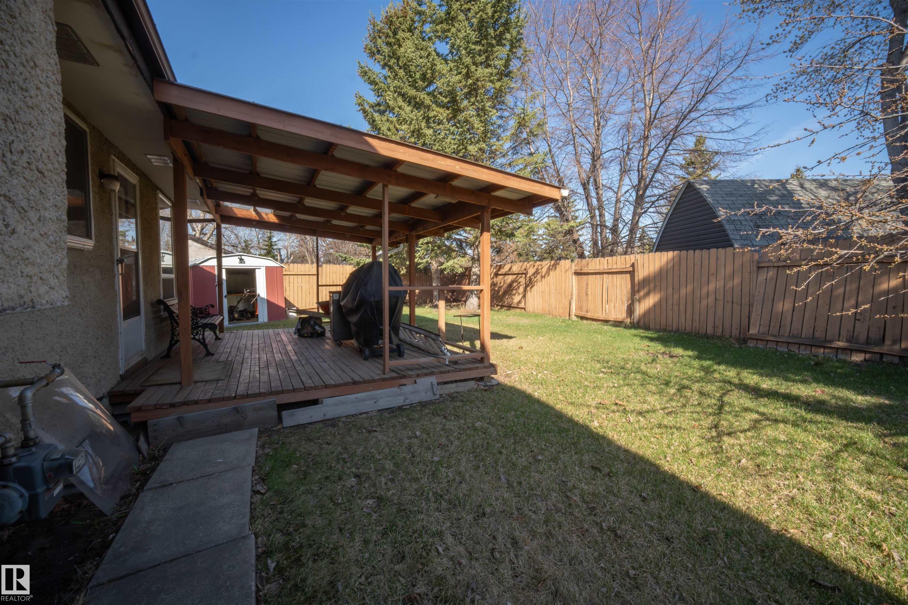 












4724 38B Avenue NW

,
Edmonton,




AB
T6L 5B9

