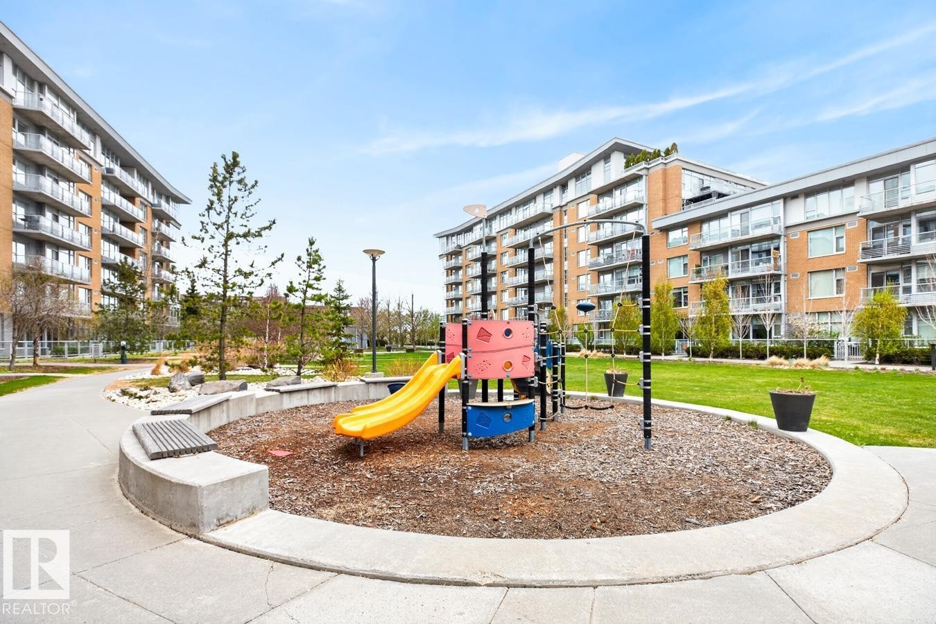 












#407 2504 109 ST NW

,
Edmonton,




AB
T6J 2H3


