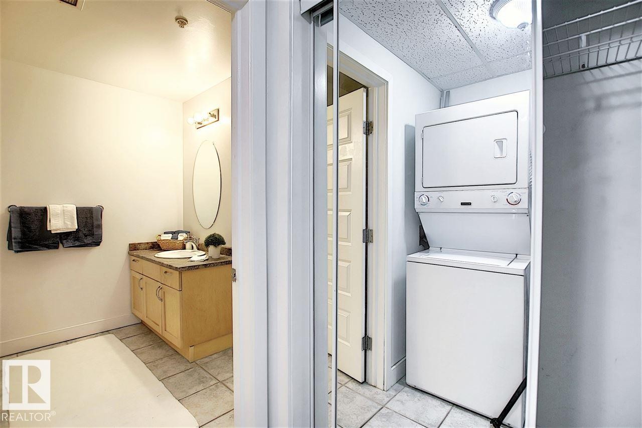 












503 10106 105 Street

,
Edmonton,




AB
T5J 5E7

