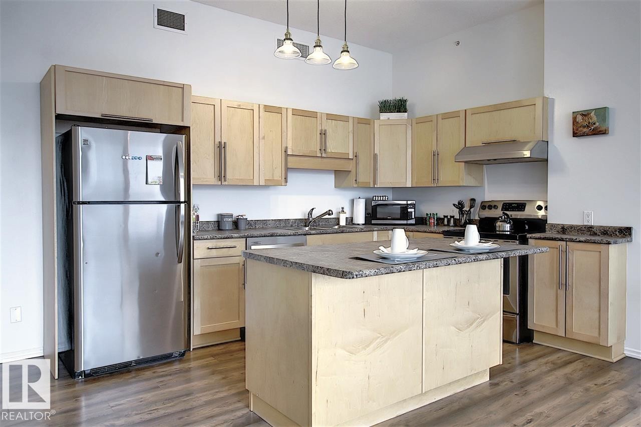 












503 10106 105 Street

,
Edmonton,




AB
T5J 5E7

