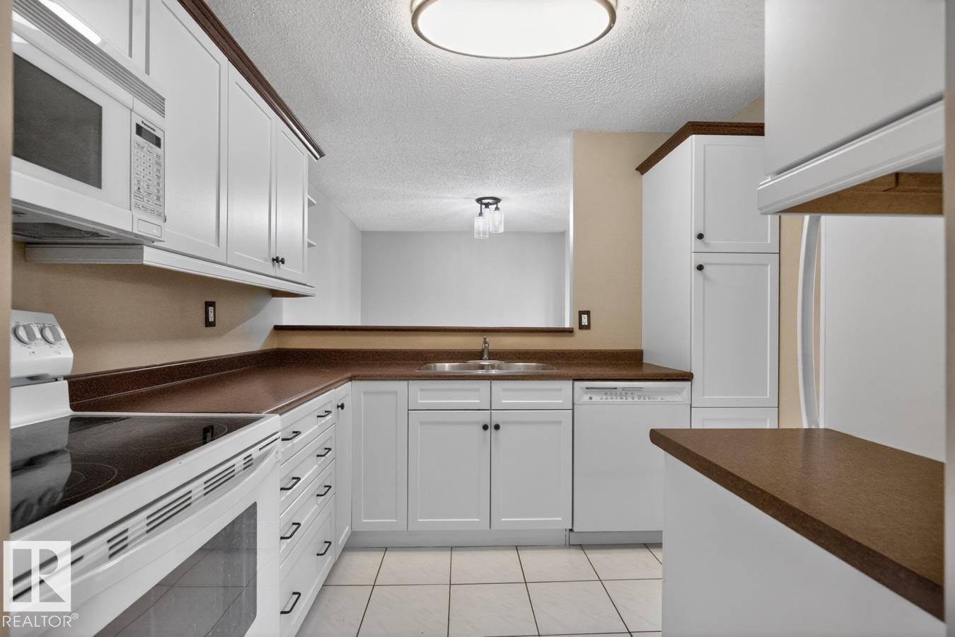 












#405 10545 SASKATCHEWAN DR NW

,
Edmonton,




AB
T6E 6C6

