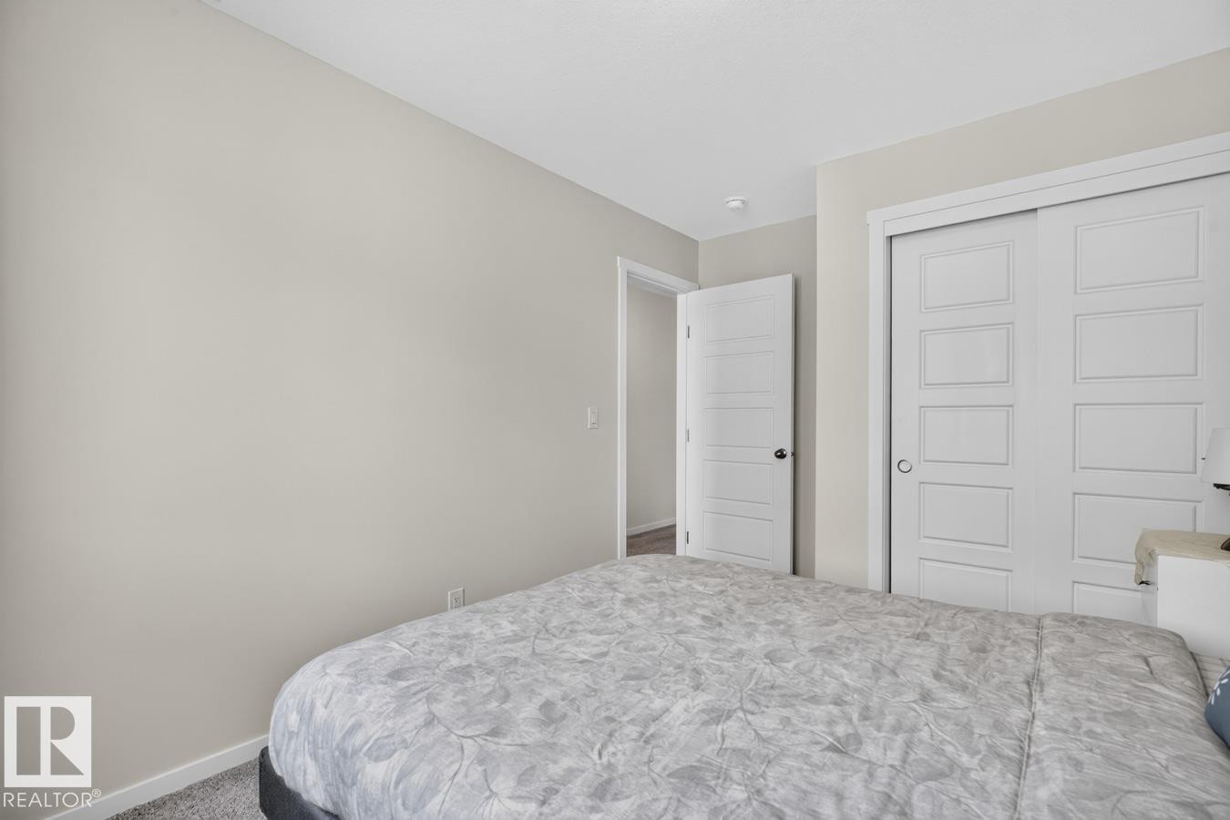 












1022 HEARTHSTONE Boulevard 

,
Sherwood Park,




AB
T8H 3A4

