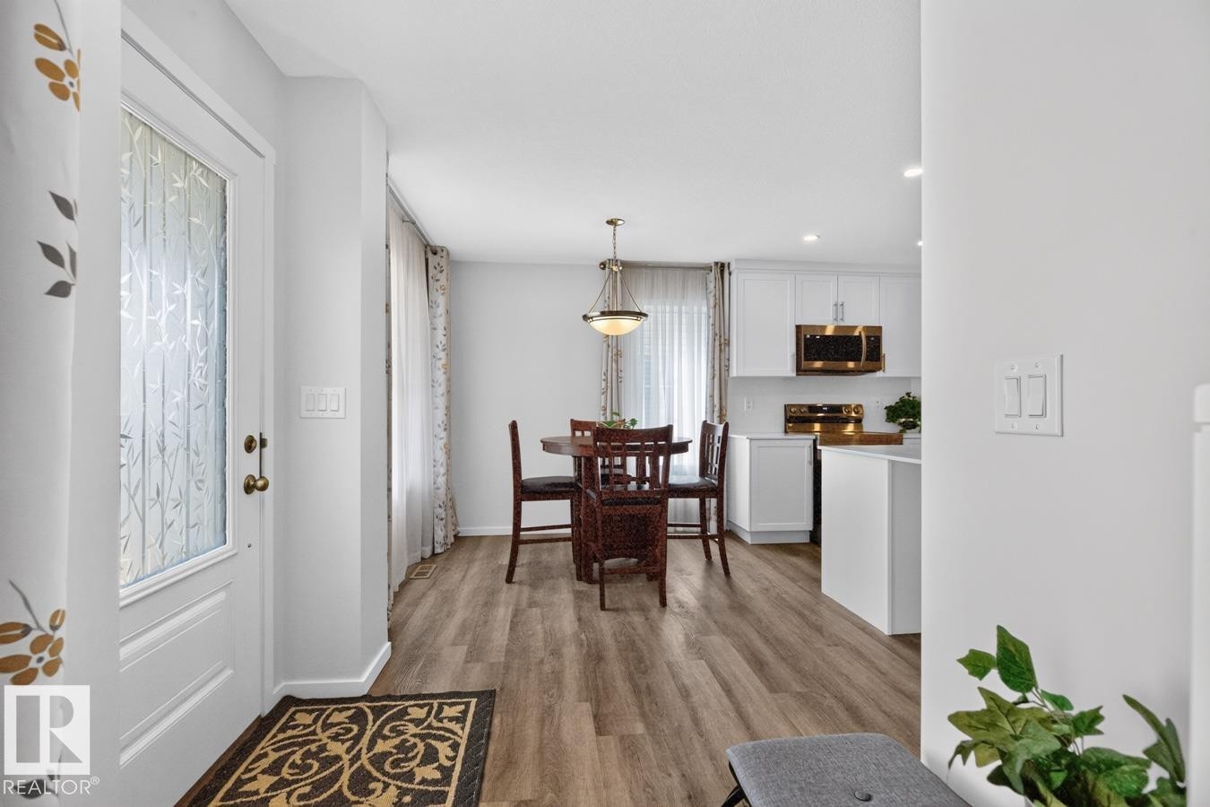 












1022 HEARTHSTONE Boulevard 

,
Sherwood Park,




AB
T8H 3A4

