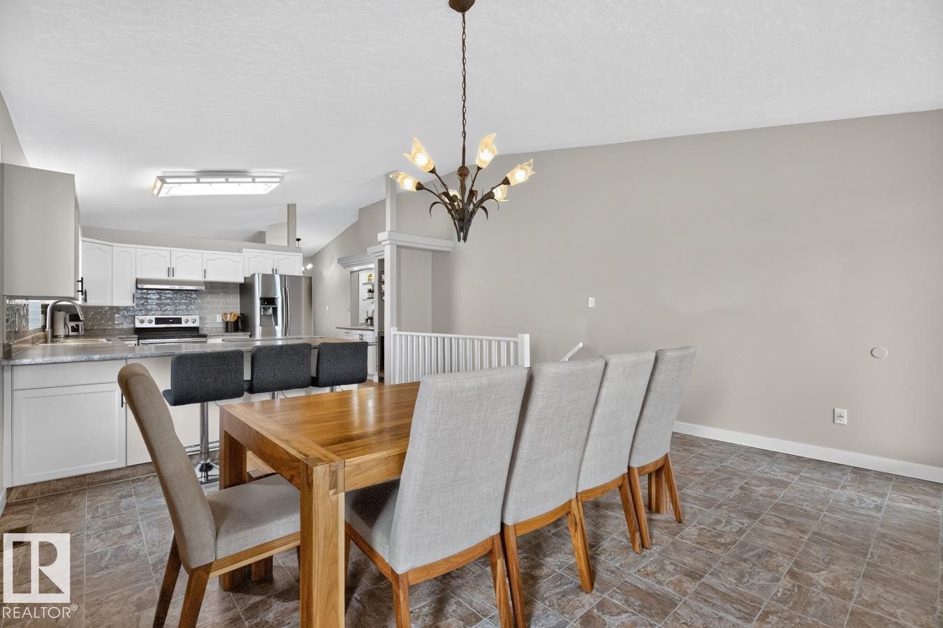 












448 ORMSBY Road NW

,
Edmonton,




AB
T5T 6B1

