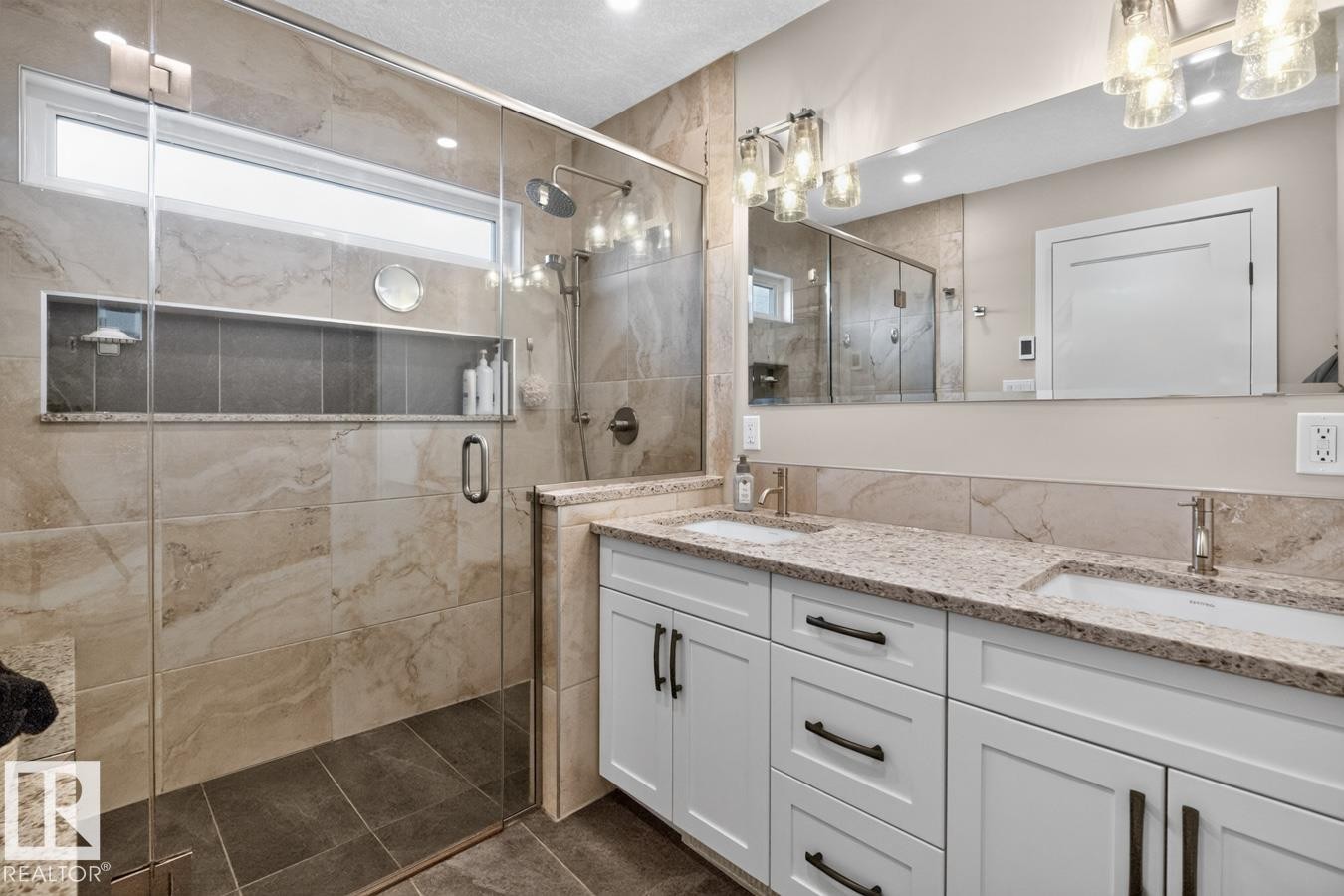 












448 ORMSBY Road NW

,
Edmonton,




AB
T5T 6B1

