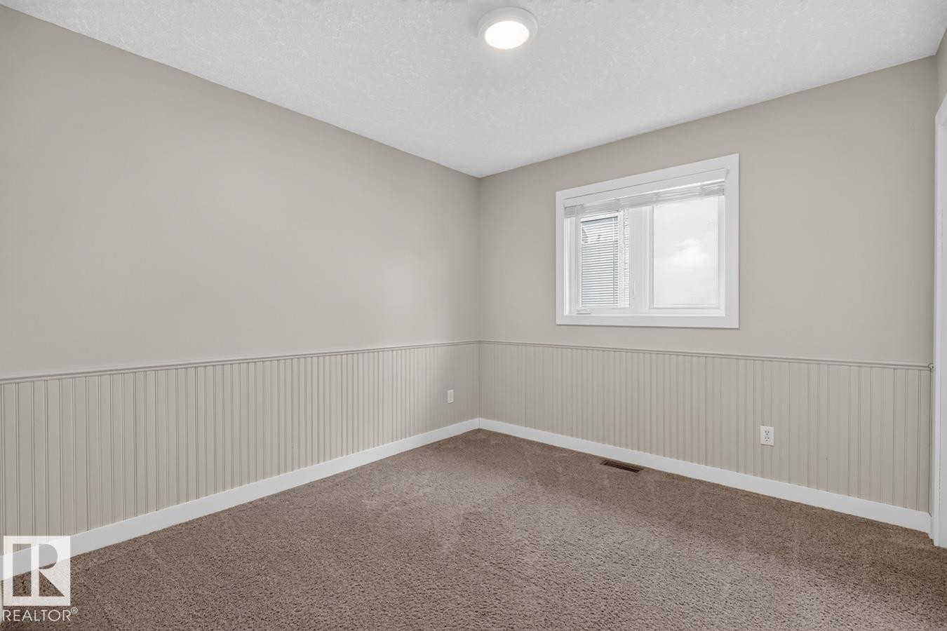 












448 ORMSBY Road NW

,
Edmonton,




AB
T5T 6B1

