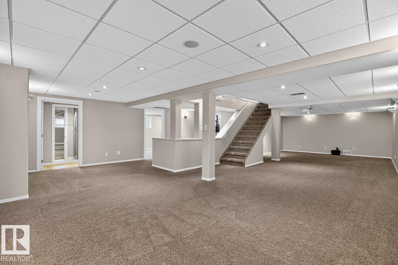 












448 ORMSBY Road NW

,
Edmonton,




AB
T5T 6B1

