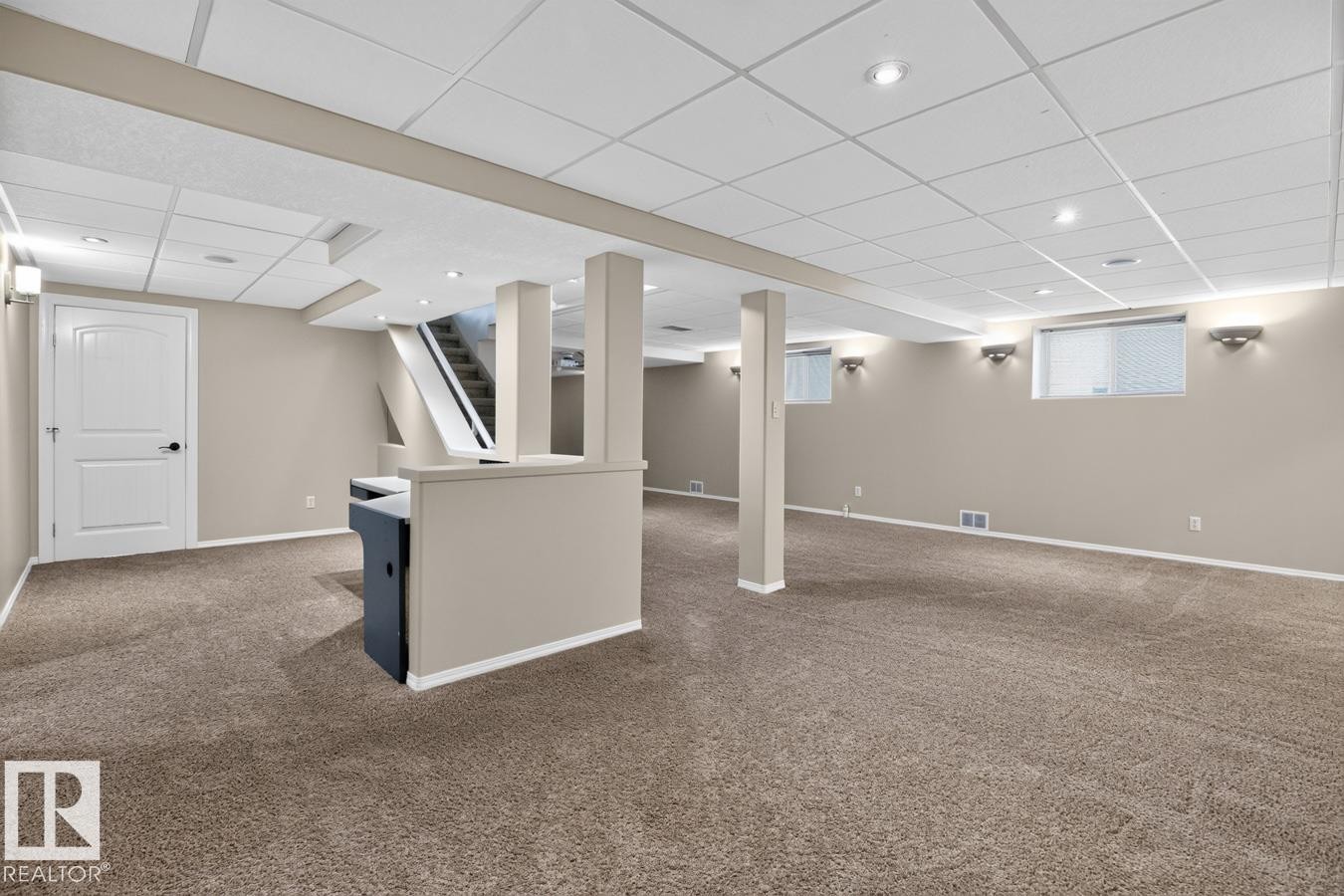 












448 ORMSBY Road NW

,
Edmonton,




AB
T5T 6B1

