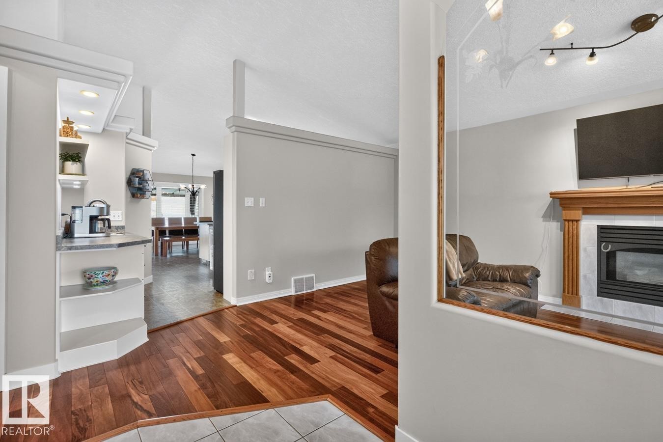 












448 ORMSBY Road NW

,
Edmonton,




AB
T5T 6B1

