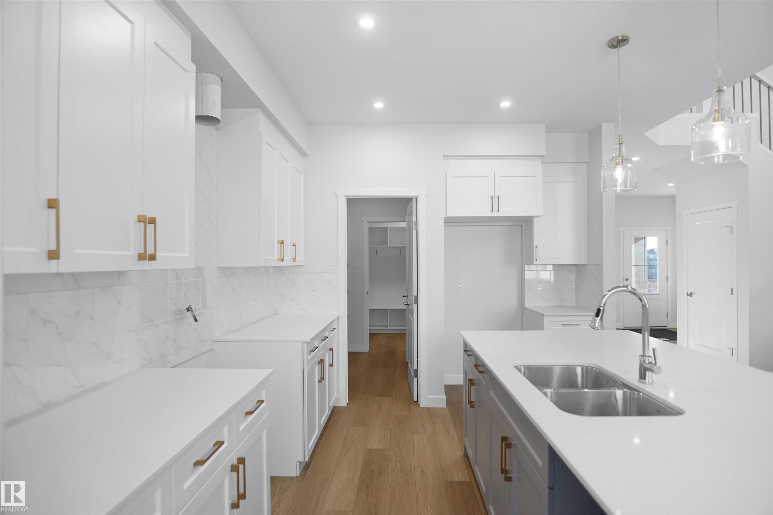 












22940 82 Avenue NW

,
Edmonton,




AB
T5T 4H5

