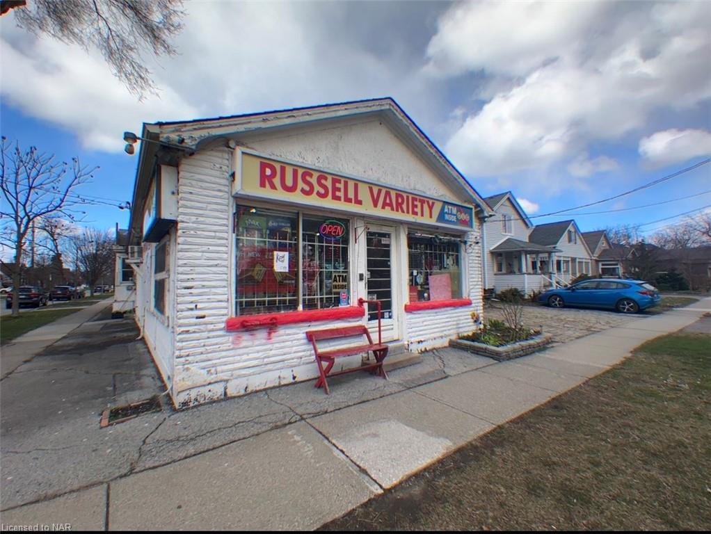 









93 RUSSELL


Avenue,
St. Catharines,




ON
L2R 1V8

