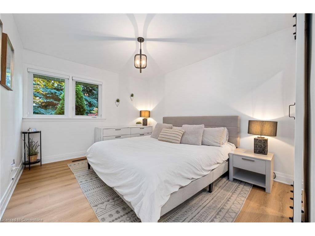 









2227


Deyncourt

Drive,
Burlington,




ON
L7R 1W2

