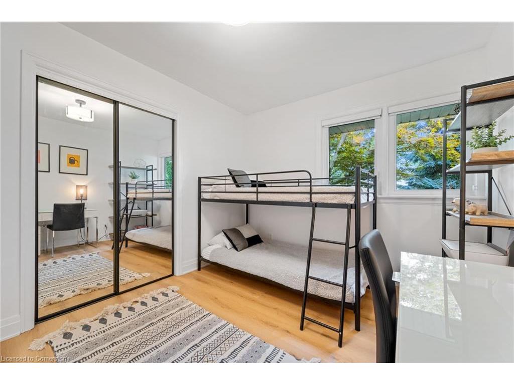 









2227


Deyncourt

Drive,
Burlington,




ON
L7R 1W2

