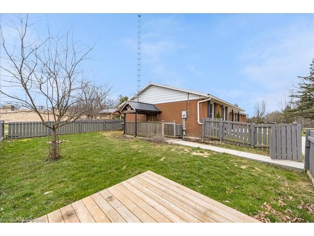 









337


Highway 52

 North,
Ancaster,




ON
L0R 1T0

