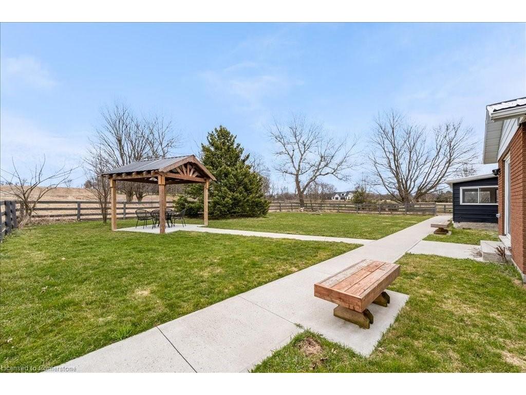









337


Highway 52

 North,
Ancaster,




ON
L0R 1T0

